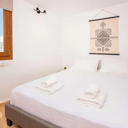 Whitelist Maisonette I And Ii In Apartamento *